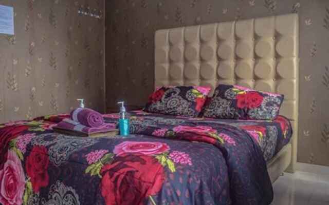 Queen Apartment Margonda Residence 3 & 5 By Chika