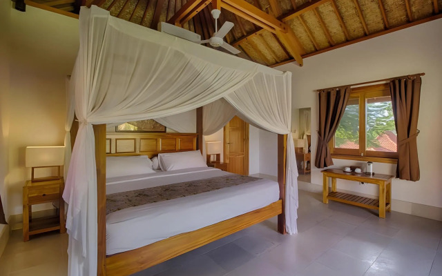 Three Monkeys Villas
