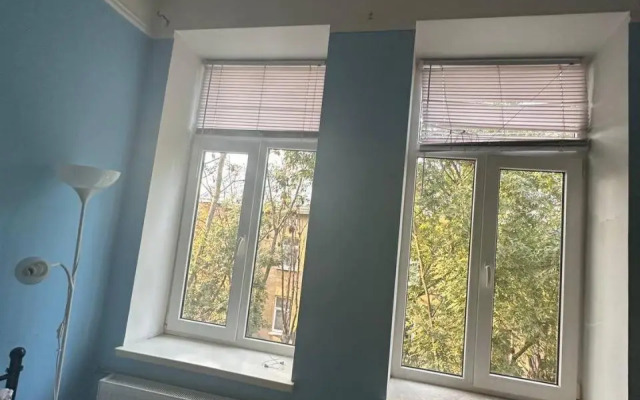 Apartment on Doroshenka 1