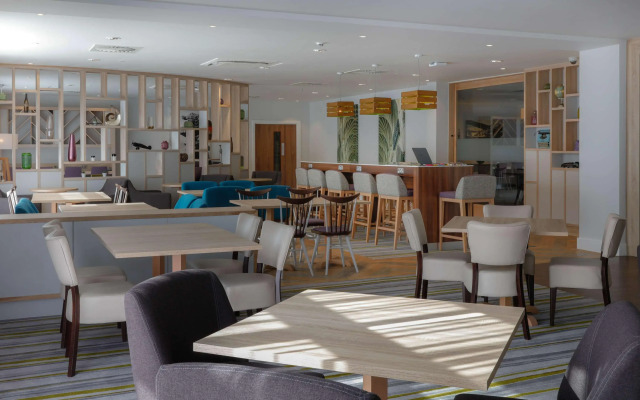 Hampton by Hilton Exeter Airport