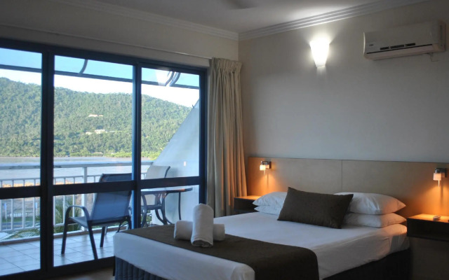 Coral Sea Vista Apartments