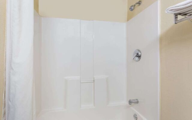 Super 8 Piedmont Greenville Area