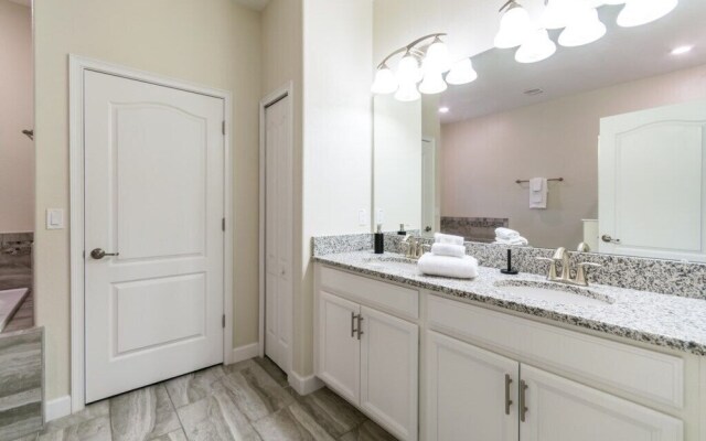 140mvd 9 Bedroom Villa