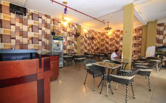 Truong Giang Hotel