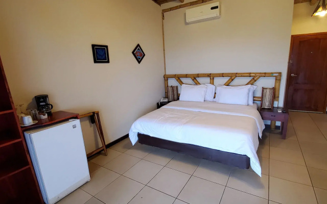 Nativa Bambu Ecolodge