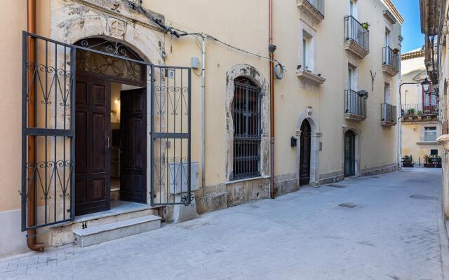 Salomone Apartment 16