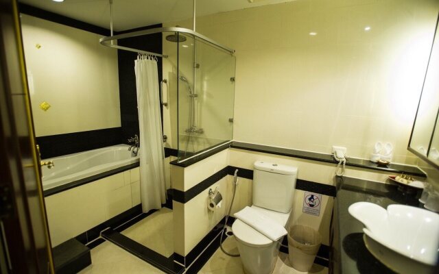 Fairtex Sports Club And Hotel
