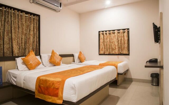 OYO 4185 Hotel Sachin Excellency