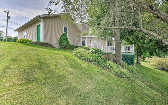 'the Shady Cottage' Millersburg Getaway w/ Deck
