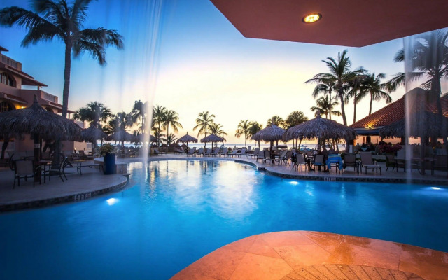 Playa Linda Beach Resort