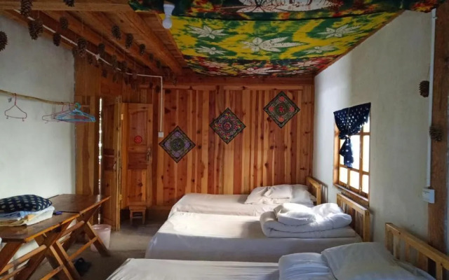 Tiger leaping gorge tea horse gasthaus