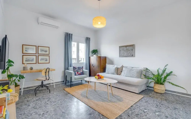 Sea City and Mountain View Apartment