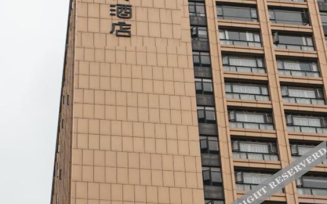 R Hotel Kunming