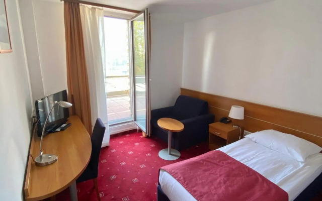 Hotel Creina