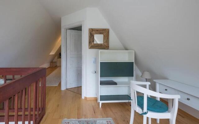 Charming thatched house in Lehe