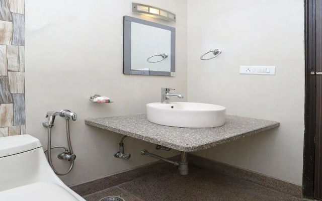OYO 11761 WhitePod Inn