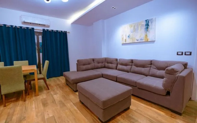 Travelholic Residence New Cairo