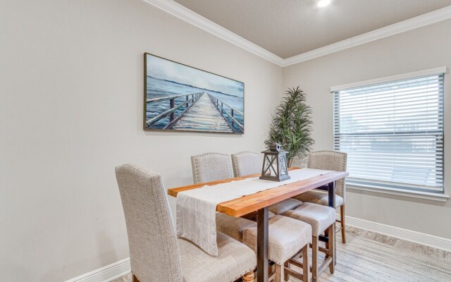 Pensacola Vacation Rental w/ Community Pool!