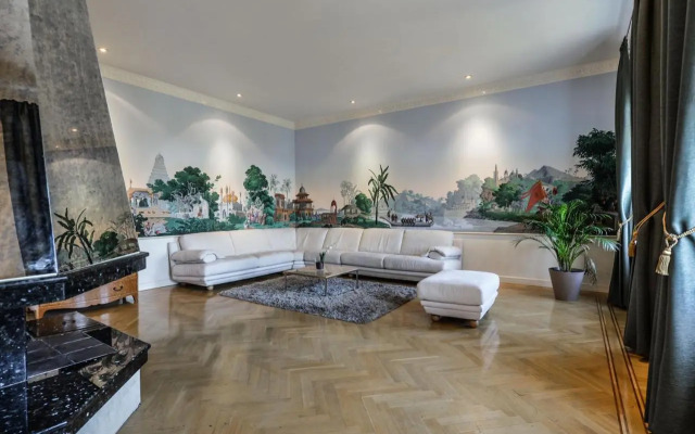 Panoramic Loft