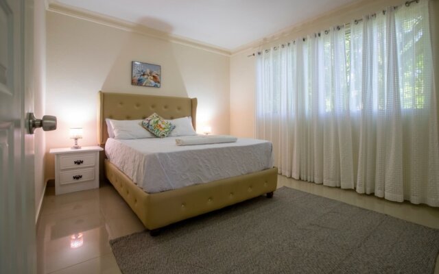 Fully Equipped 2br Apt-dt5mins To The Beach