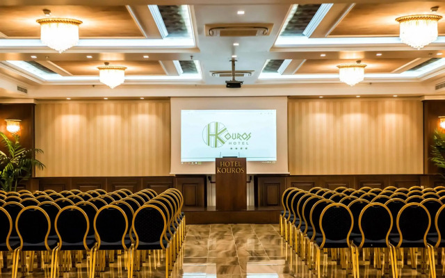 Kouros Hotel