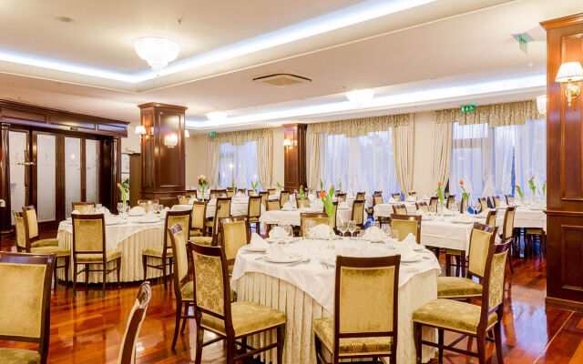 Hotel President Solin