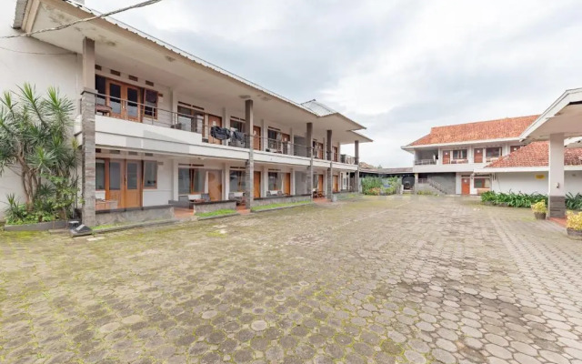 Yehezkiel Hotel Lembang RedPartner