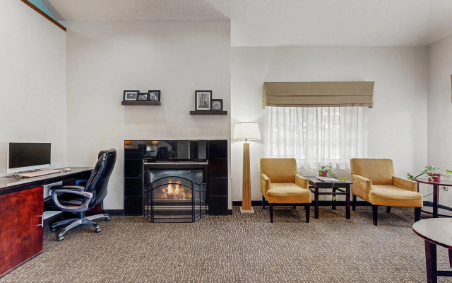 Sleep Inn & Suites Buffalo Airport