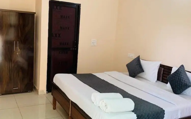 Mahadev Homestay