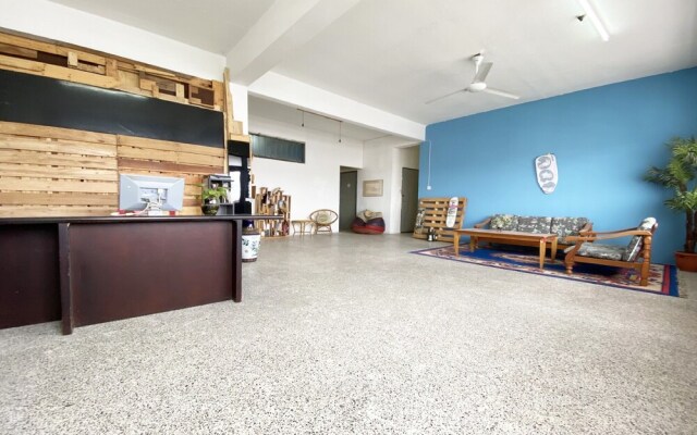 Oyo Home 90295 Beacon Homestay Kuching