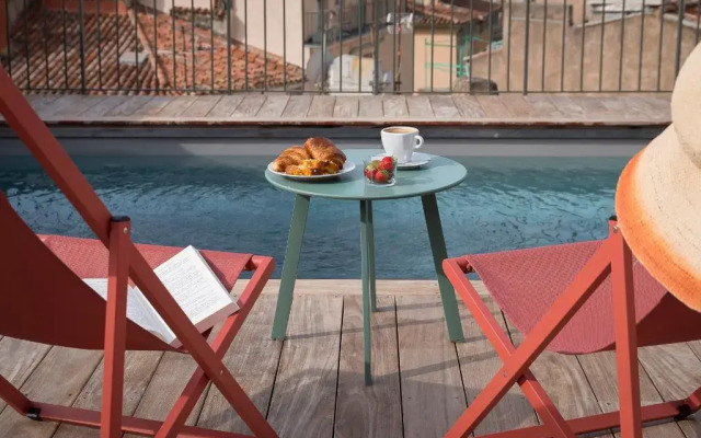 Grand Hôtel Dauphiné Toulon, Boutique Hôtel & Suites