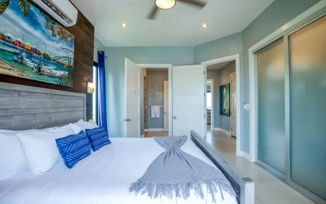 Oceanfront Sunset Gecko Condo - Second Floor 2A