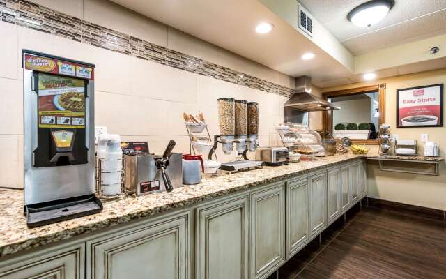 Econo Lodge Mayo Clinic Area