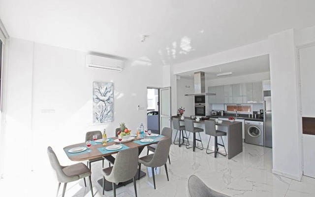 Villa Nina AQ Ol18