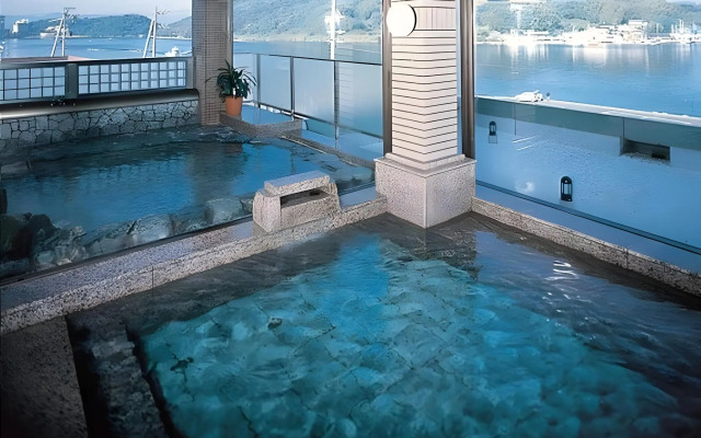 Hamanako Wanwan Paradise Hotel