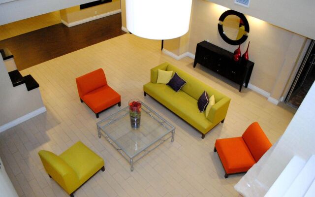 DoubleTree by Hilton Chatsworth