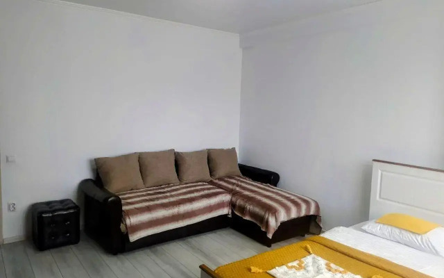 Апартаменты на проспекте Космонавтов 35/20 Б