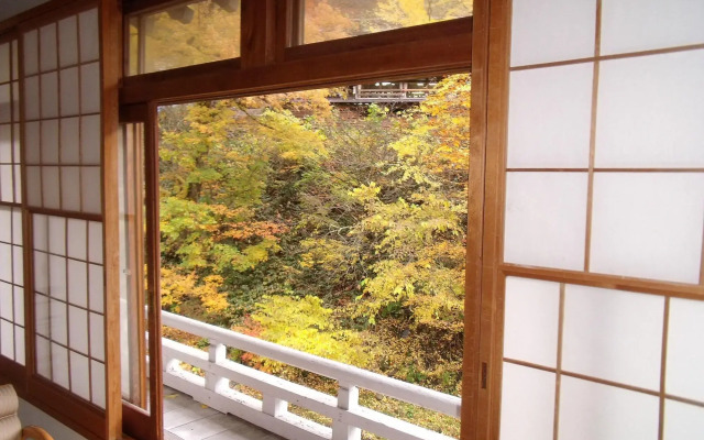 Takaragawa Onsen Osenkaku Hotel