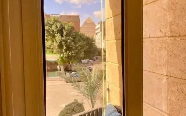 Cleopatra Tower Pyramids Hotel