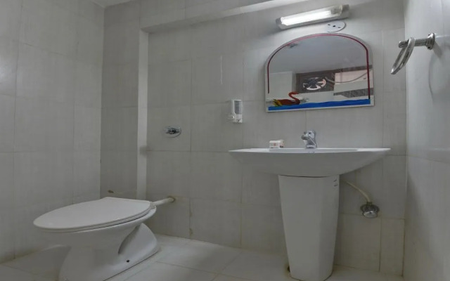 Hotel A R Ganpati Plaza By OYO Rooms