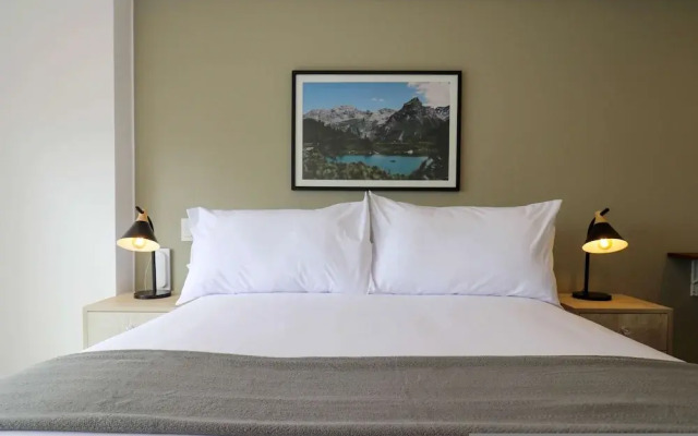 w Fabulous 2BR w Balcony in Miraflores