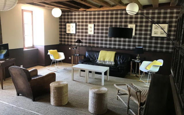 Holiday Home in Saint-Laurent-des-Mortiers with Garden