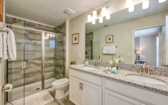 Stunning Home With Private Pool Near Disney