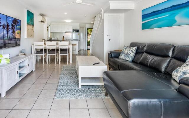 Sunset Waters 12 on Hamilton Island by HamoRent