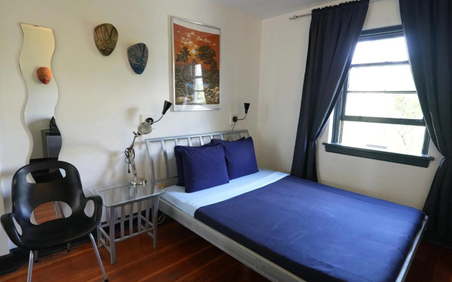 Ocean Island Inn Backpackers Suites - Hostel