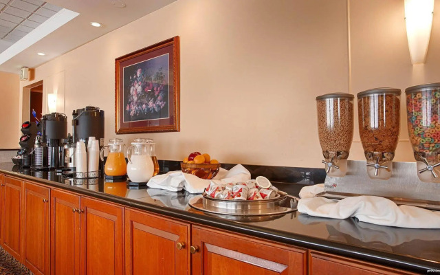 Best Western Grand Victorian Inn
