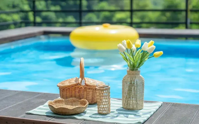 Gapyeong Poin Poolvilla Pension