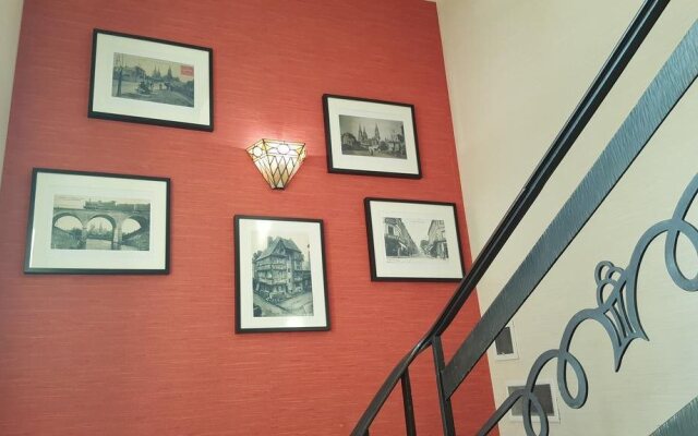 Castel Bayeux Guesthouse