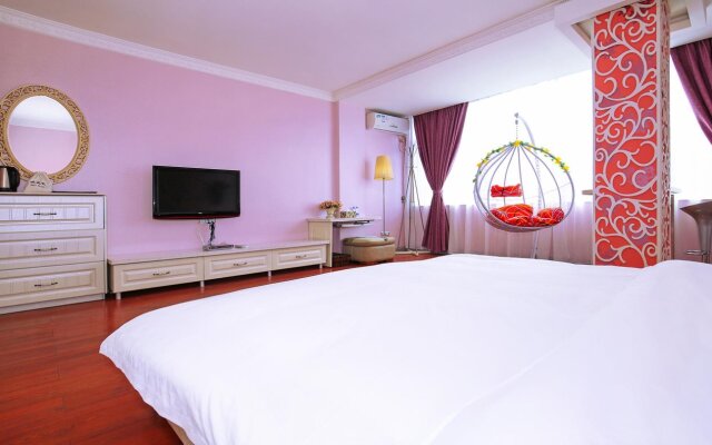 Red Bamboo Hotel