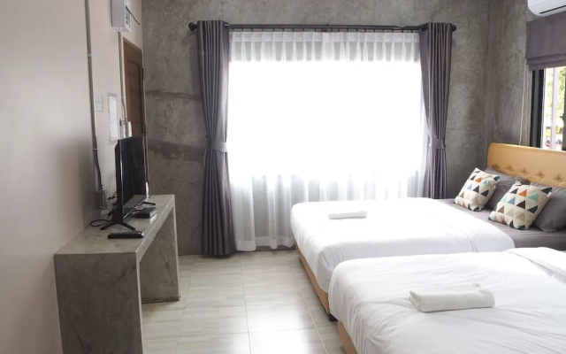 Ban Kaeng Resort